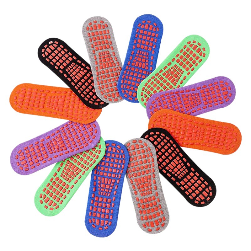Professional trampoline socks manufacturers wholesale dispensing non-slip floor socks adult home baby children early yoga socks