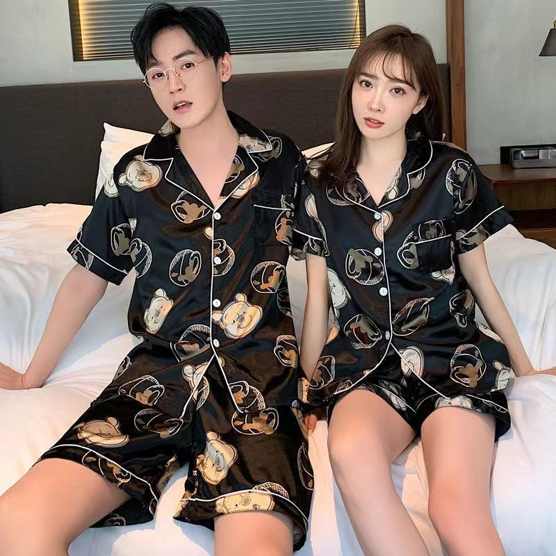 2025 verano pareja pijama mujer seda de hielo de manga corta de verano de seda de dos piezas para hombres fabricantes de ropa para el hogar