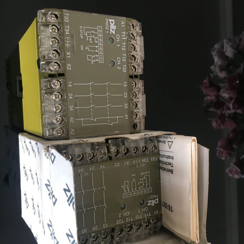 原PILZ继电器PNOZ 1 230VAC 3S10 3S1O 06719 X10 774709