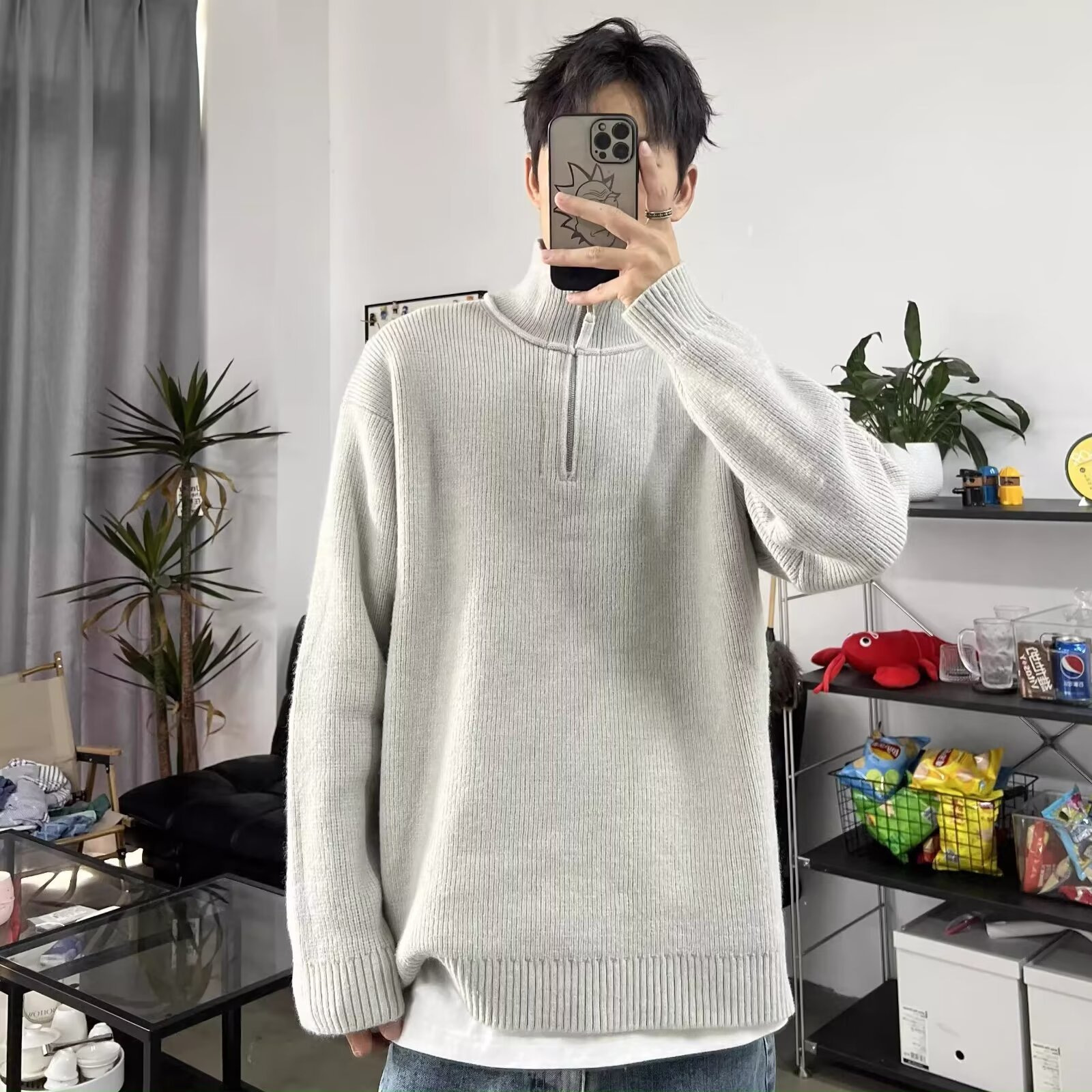 Solid color knitted sweater