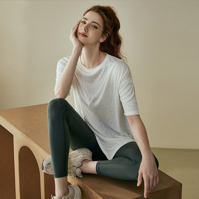 Yoga Clothing Women's Summer Short-sleeved Pilates Professional Training Fitness Top Blouse Loose Running Professional Sports T-shirt