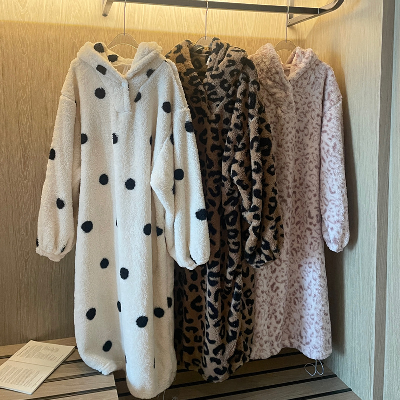 Flannel coral velvet winter pijama with hood