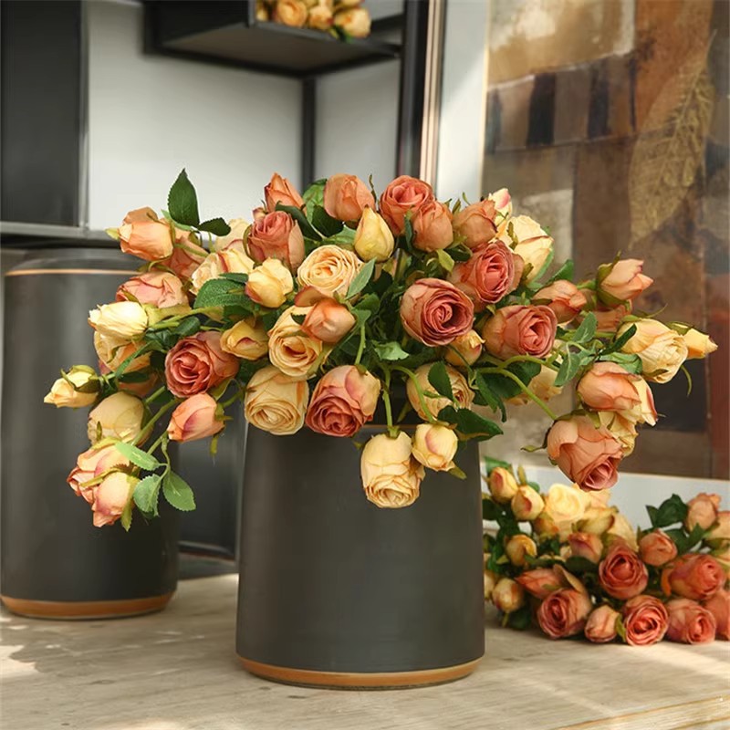 7 flores de rosa retrógrada flores de imitación de bordes de rojo flores secas flores de decoración de mesa de comedor accesorios de fotografía