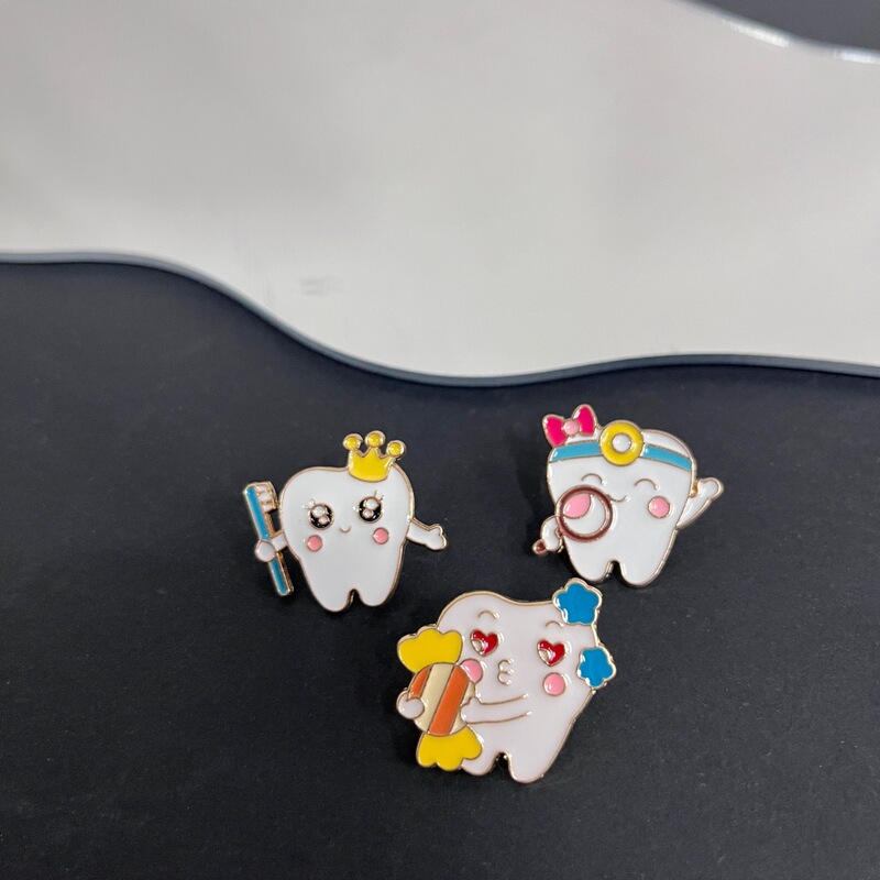 卡通牙齿造型胸针金属趣味可爱毛衣装饰爱护别针徽章个性胸花配饰|undefined