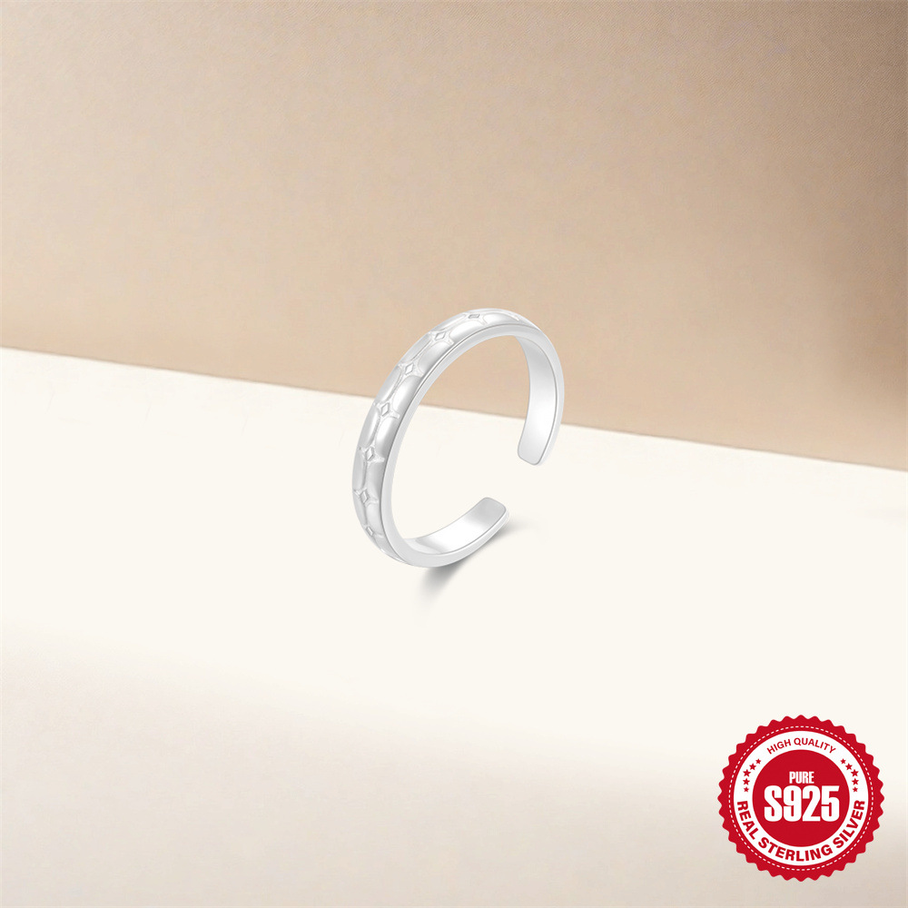 Tendencia de moda de lujo ligero Anillo de estrella de cuatro mangs clásico Mujer S925 Anillo de dedo de boca abierta de sentido avanzado de nicho de plata esterlina