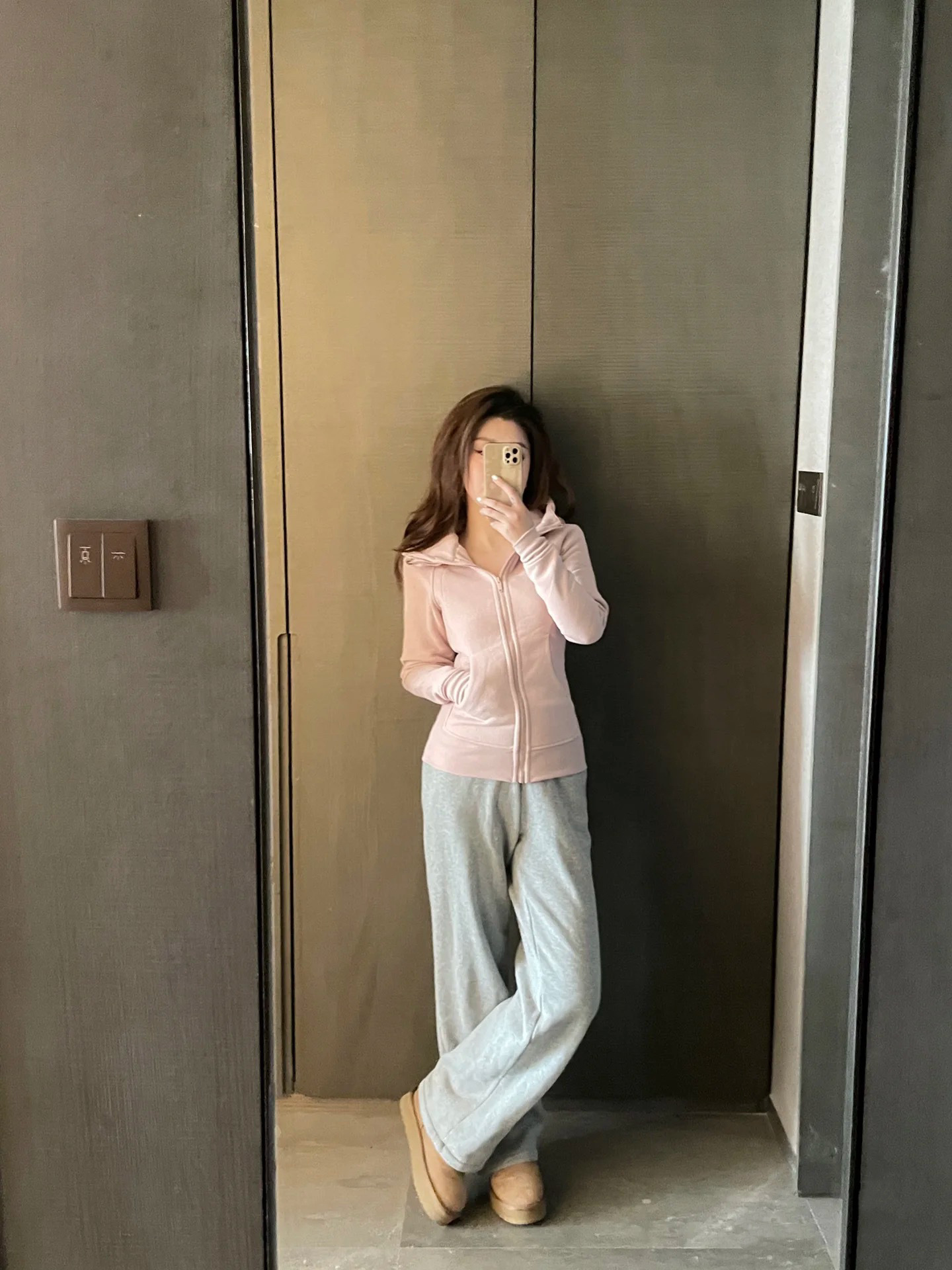 修身外套女款正肩卫衣秋冬季衣服连帽衫收腰紧身显瘦上衣2025新款 2