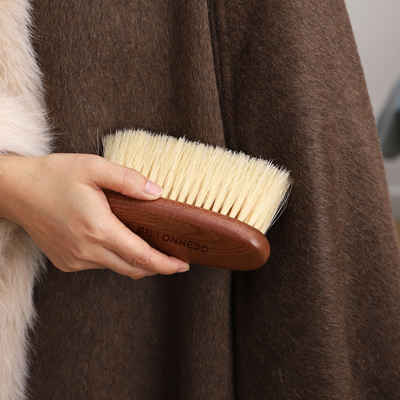 Horsehair Wool Clothing Care Brush, Soft Bristle Cashmere Brush, Fur Grooming Brush, Woolen Sweater and Coat Grooming Brush Horsehair Wool Clothing Care Brush, Soft Bristle Cashmere Brush, Fur Grooming Brush, Woolen Sweater and Coat Grooming Brush