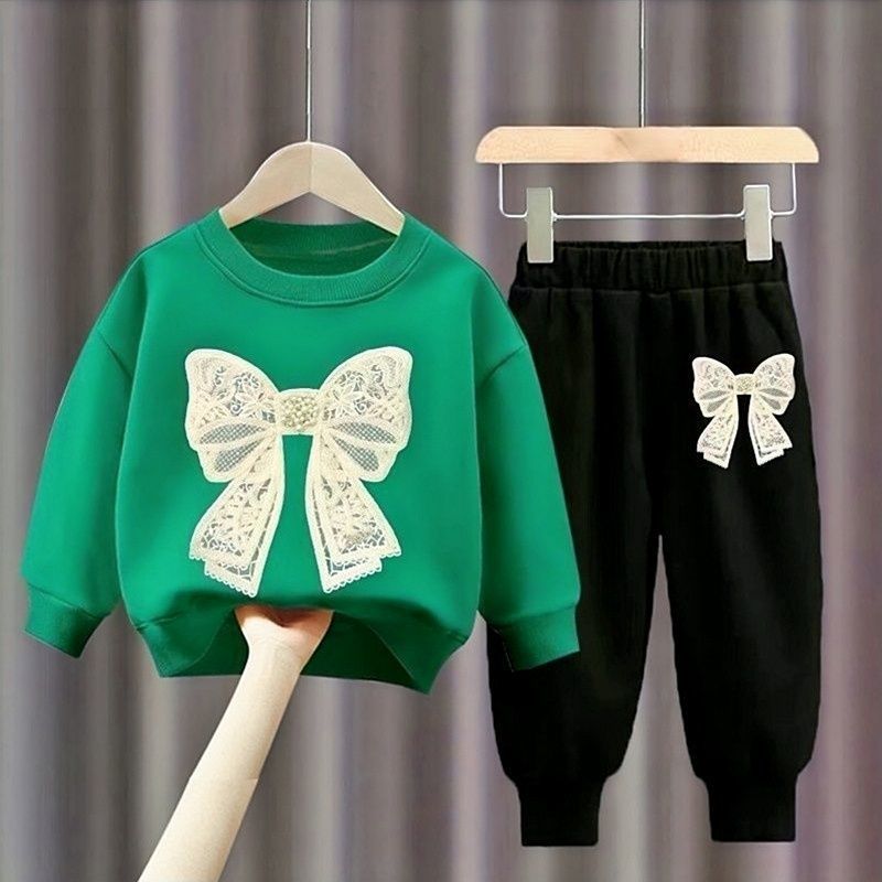 레이스 매듭 짙은 녹색 스웨트셔츠 + 레이스 매듭 검정색 바지