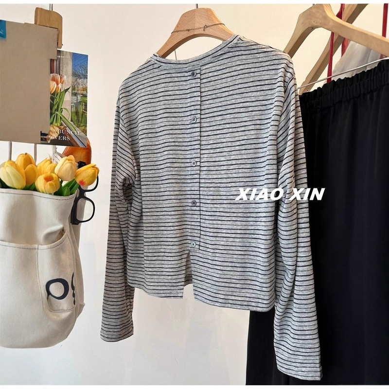 Early Autumn Comfort! Korean Style Button-Back Fresh Striped Long-Sleeve T-Shirt for Women, Stylish Short Casual Loose Top