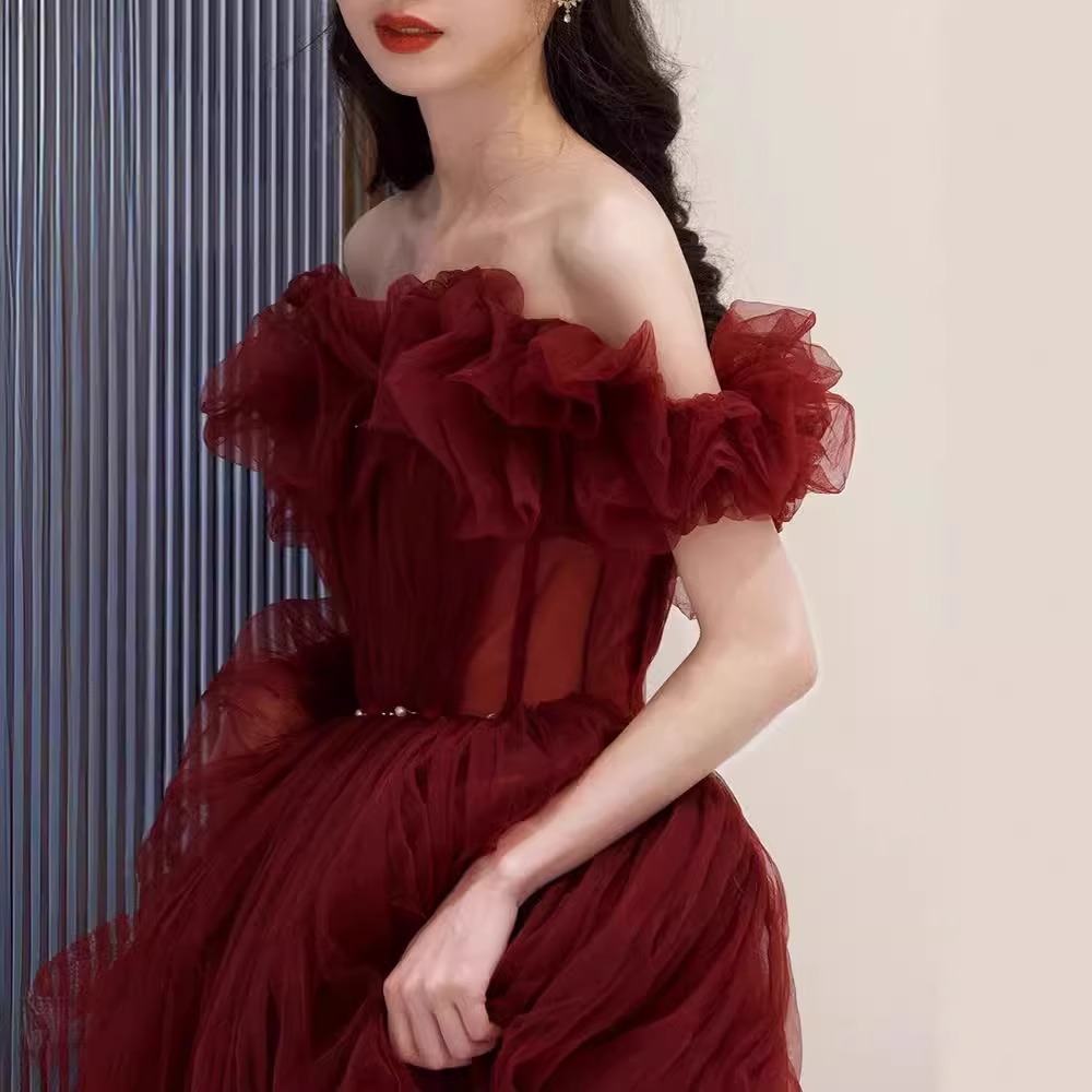 2026 New Style Off-Shoulder Elegant Red Wedding Dress, High-Quality Evening Gown Women For Annual Party, Autumn/Winter_ecoleips.com