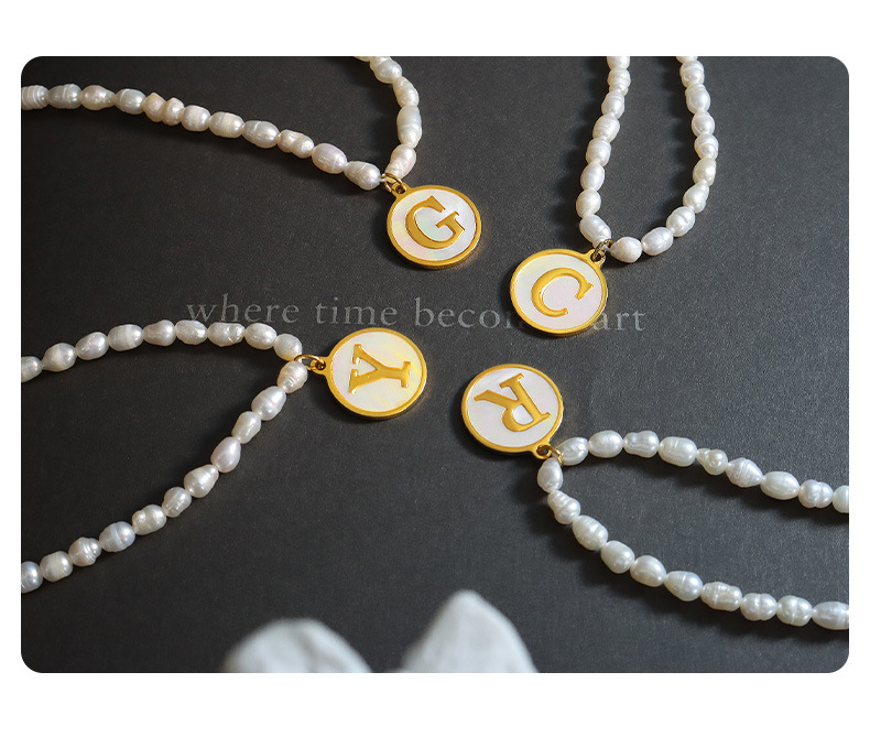 17g Weight PVD Coated Gold Plating Process French Style Letter Pearl Titanium Steel Plating Inlay Shell Pendant Necklace 1 Piece