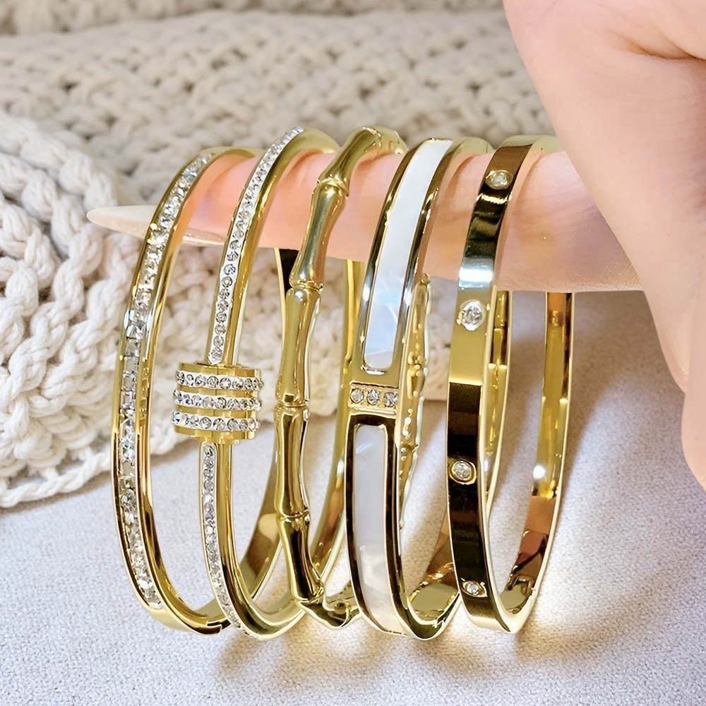 Fashionable Titanium Steel Bracelet for Women, Popular in Europe and America, High-End Micro-Inlaid Zircon Couple Bracelet, Cross-Border Hot-Selling Jewelry