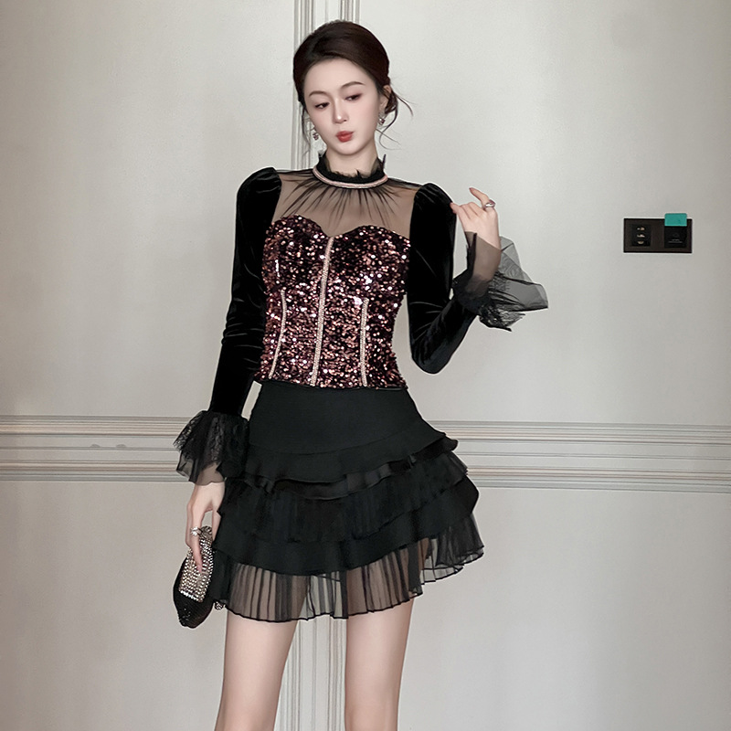 Áo len cổ lọ nữ tay dài đính sequin lưới xuyên thấu dáng ôm — bột màu đen