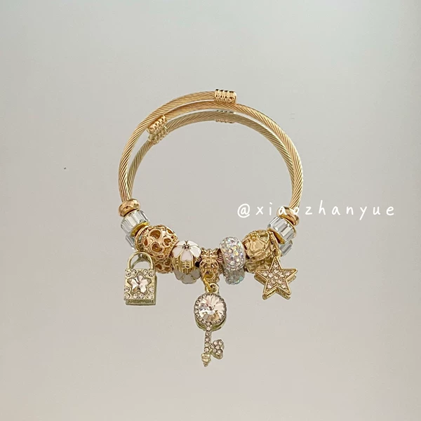Golden white bracelet for keys