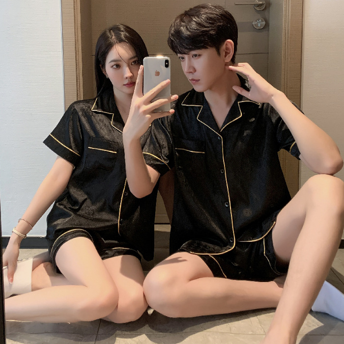 Pijamas de pareja para mujer, modelo nuevo 2024 de verano de seda helada de manga corta, conjunto de ropa de estar de seda de talla grande para hombre.