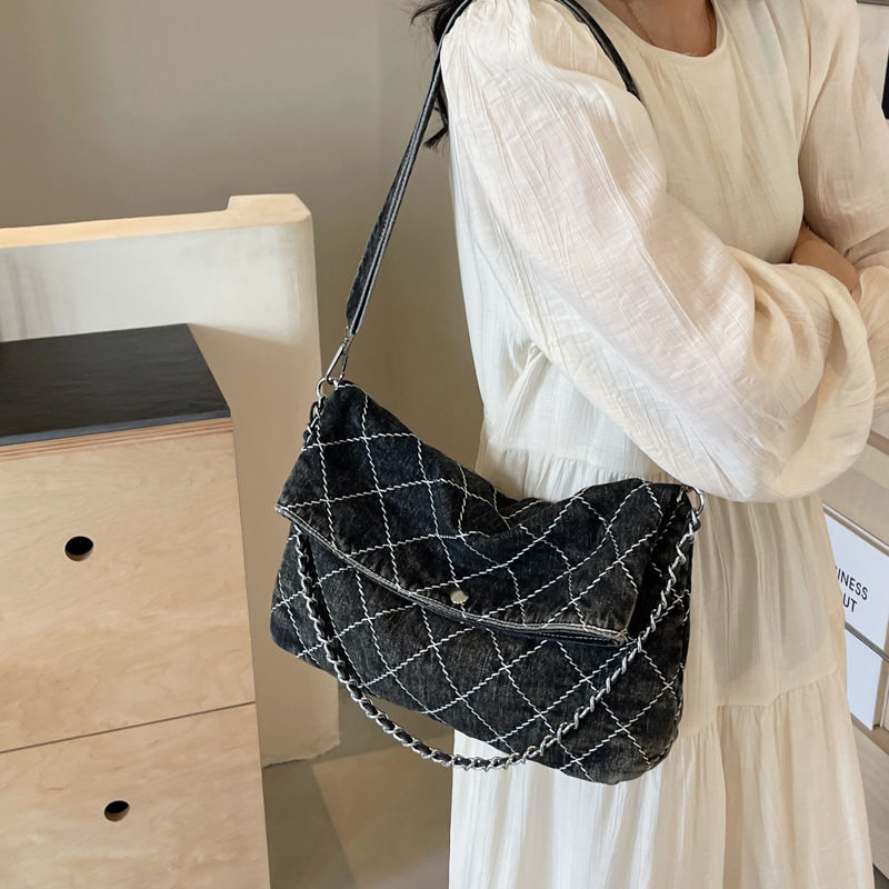 2024 nuevo bolso de cadena de gran capacidad para mujer de viaje bolso de hombro de moda bolso de mensajero popular de mezclilla bolso de mano