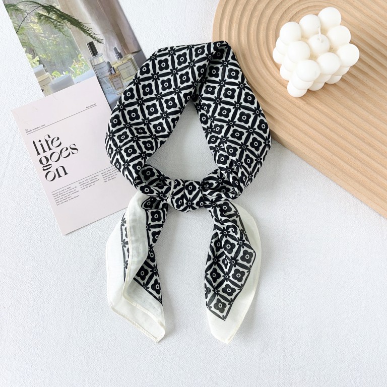 Pañuelo de seda estilo dinero viejo mujer 2025 nuevo estilo algodón de seda todo fósforo bufanda cuadrada decorativa de alta calidad bufanda pequeña profesional bufanda delgada