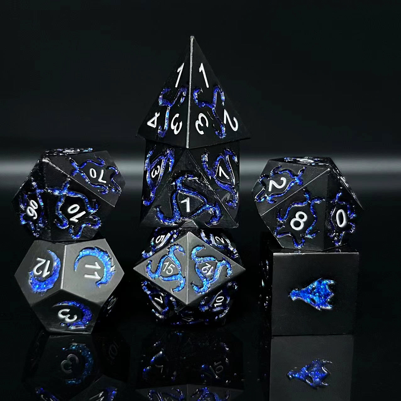 Dados de metal dnd dragón y mazmorras juego de mesa juego de dados sólidos trpg running ground poliedro cromado