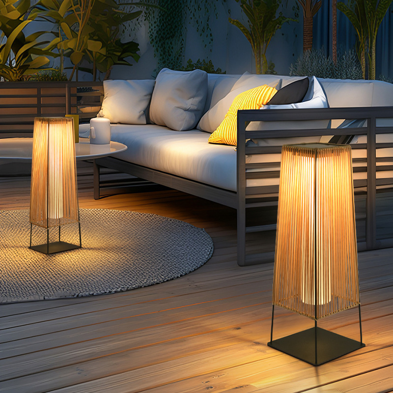 Solar-powered outdoor courtyard lights, floor lamps, waterproof lawn lights, and trendy decorative fixtures for villa gardens and small courtyard spaces.