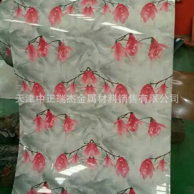 供应1.0mm厚 新宇海蓝/白灰彩钢压型瓦 彩涂卷规格 印花彩钢板