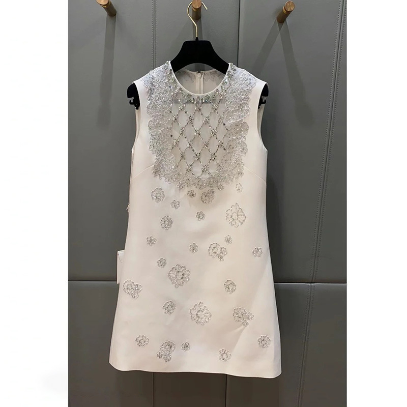 现货名媛小香重工镶钻菱格网纱拼接背心裙圆领修身包臀短连衣裙