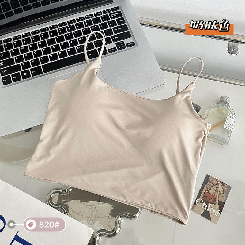 Chaleco pequeño con tirantes delgados en verano con almohadilla para el pecho y hermoso sujetador trasero en el interior