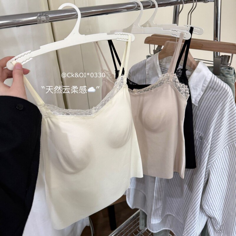 Ck&Oi0330 # High-Quality Silk Modal Lace Camisole with Built-In Bra Pads for Girls, Suitable for Both Inner and Outer Wear.