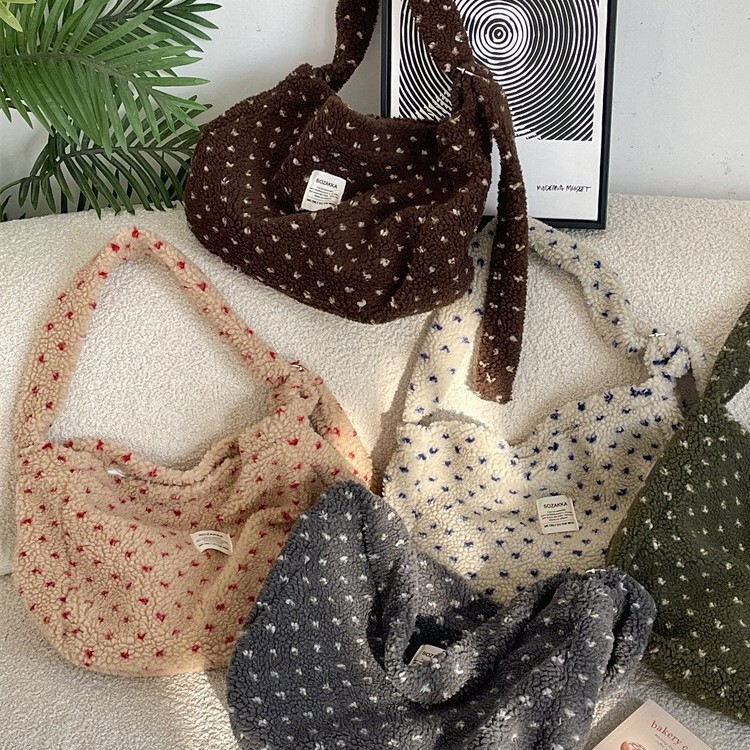 510172 New Autumn and Winter Plush Heart Crossbody Bag Shopping Shopping Bag Large Capacity Crossbody Shoulder Canvas Bag