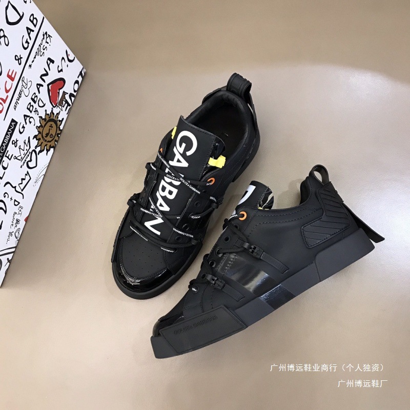 2025 DG nuevo comercio exterior al por mayor coreano popularidad en línea primavera y otoño zapatos deportivos casuales zapatos de cuero pequeños zapatos blancos para hombres