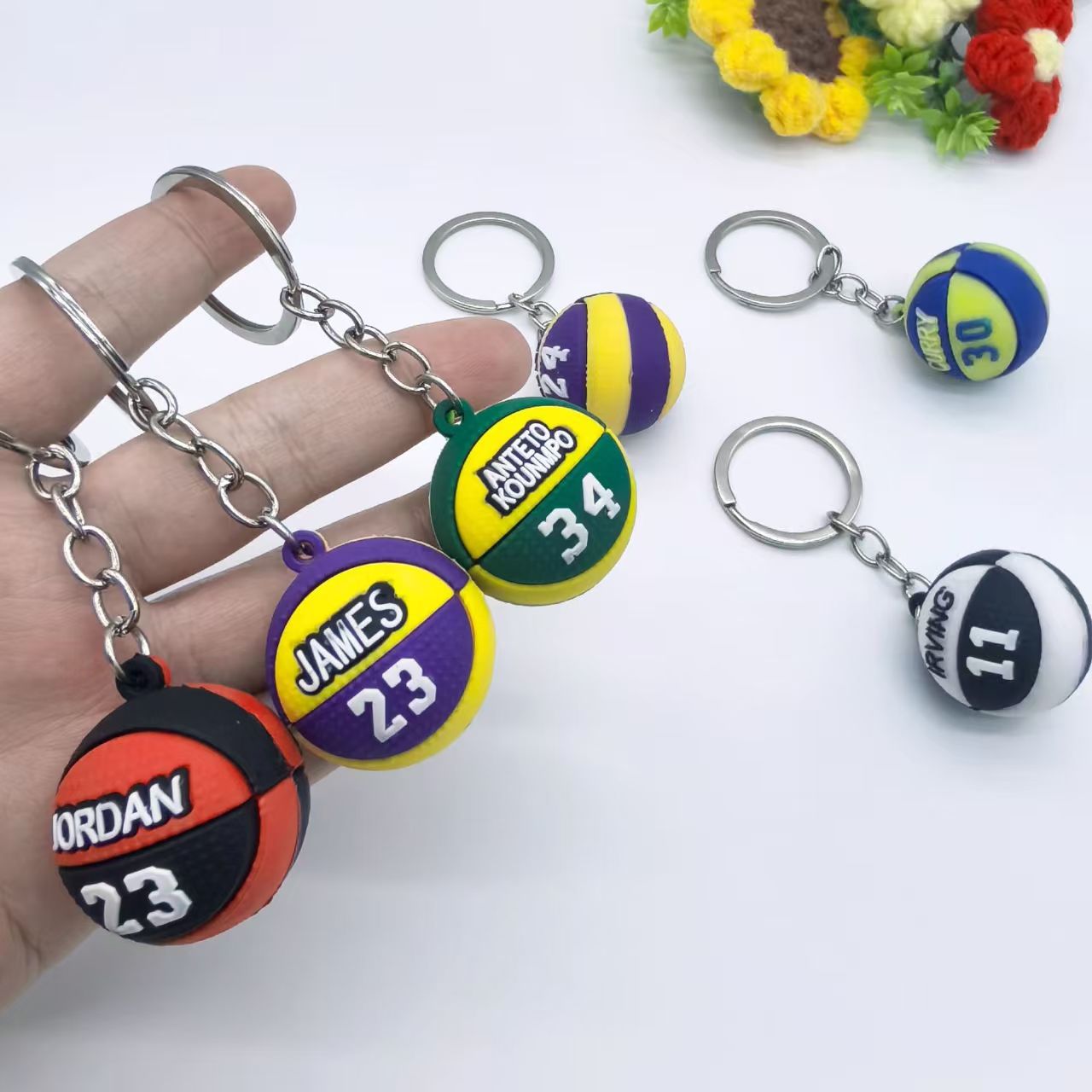 Creativo de fútbol llavero de goma blanda muñeca colgante jugador de fútbol pequeño colgante bolsos de baloncesto bolsos pequeños accesorios