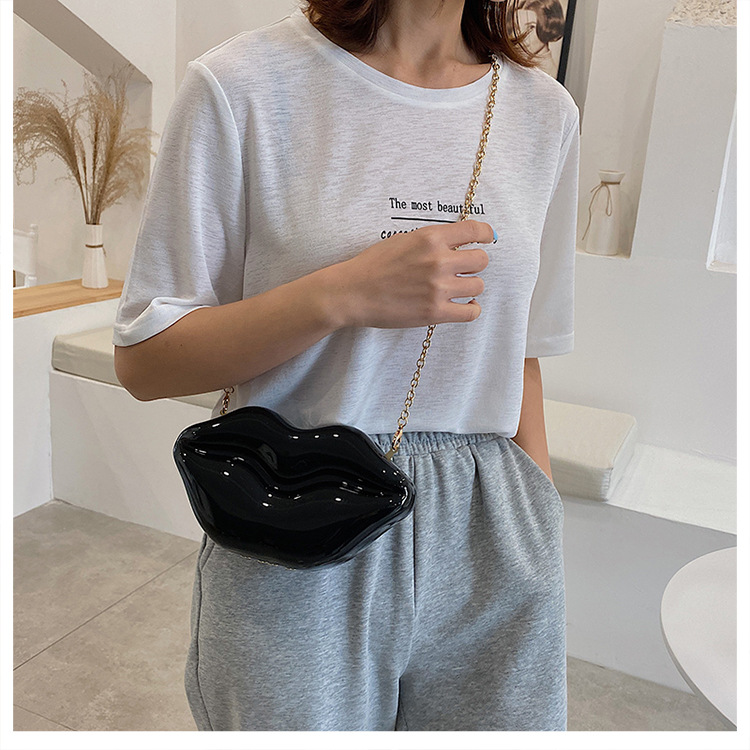 240g Weight Polyester Lining Material Buckle Closure Type Single Shoulder Strap Strap Type Pu Leather Material Solid Color Pattern Streetwear Style Square Shape Red, Gold, Silver, Champagne, Black Color Medium Size Medium Pu Leather Streetwear 70