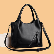 2025大容量包包女秋冬新款时尚简约单肩腋下包通勤托特包软皮包包