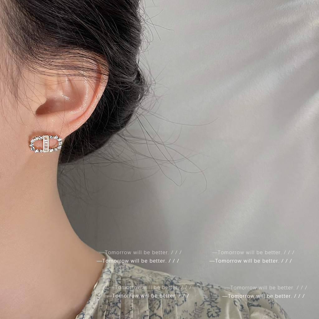 1_0017_耳语tomorrow will be bett