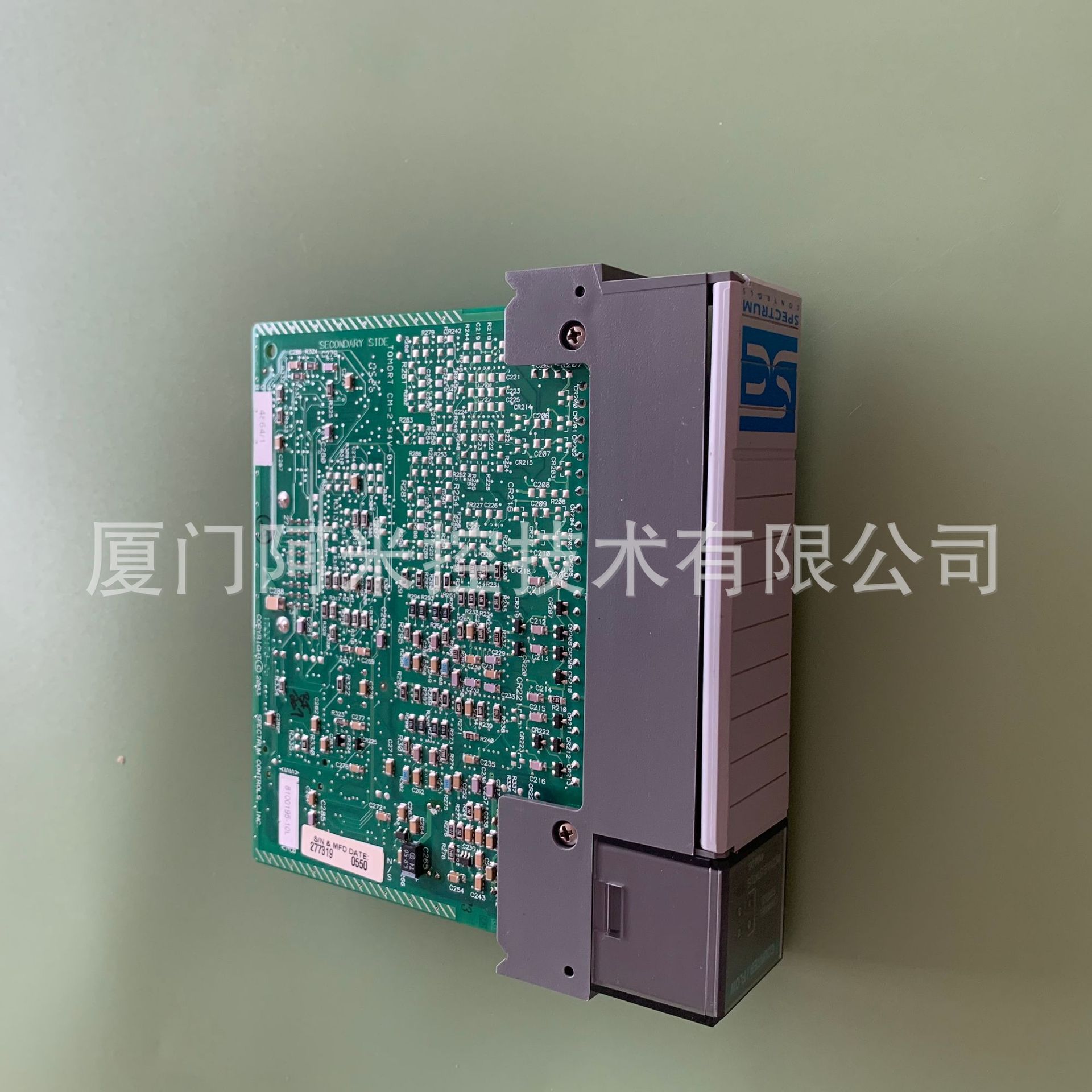 Allen Bradley 2097-V33PR3-LM/2097-F4 伺服驱动器