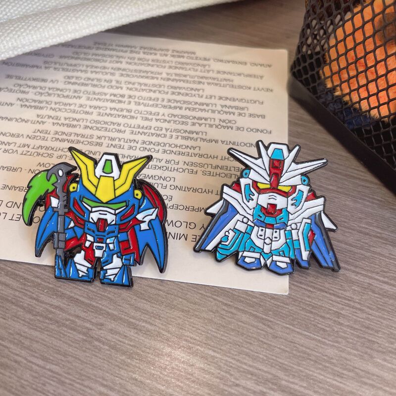 Gundam Robot Mobile Suit Brooch Japanese Anime Two-Dimensional Peripheral Badge Student Clothing Bag Accessories Gundam Robot Mobile Suit Brooch Japanese Anime Two-Dimensional Peripheral Badge Student Clothing Bag Accessories