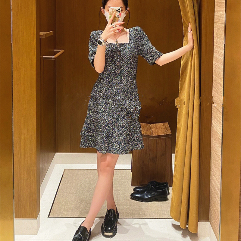 French elegant 22 years S family autumn and winter new small fragrant style flower coarse tweed temperament square collar letter buckle short sleeve dress