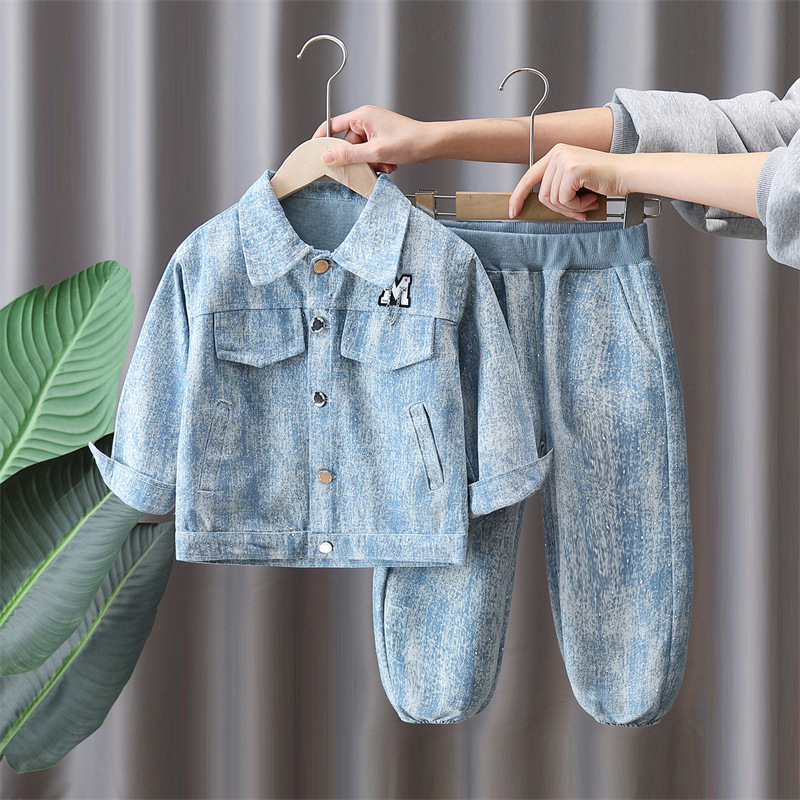 7088 traje de primavera para niños 2025 nuevo estilo estilo occidental niños primavera vaquero traje de dos piezas hermoso bebé primavera y otoño