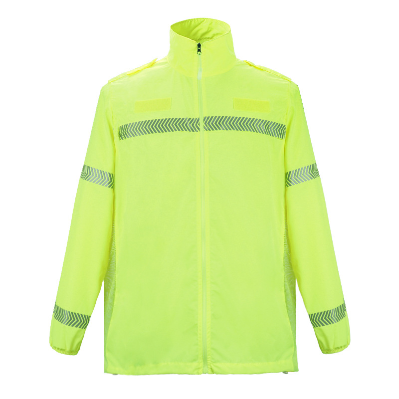 Retroreflective summer sun protection clothing