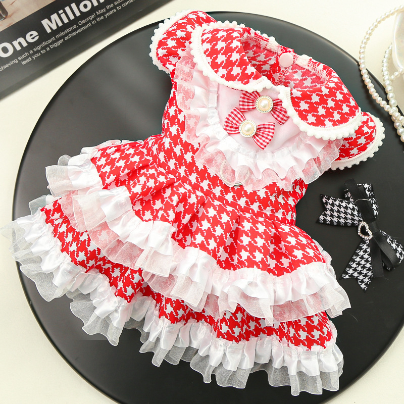 Pequeño viento fragante, perro grande con ropa, pata de gallo, falda de manga voladora de golden retriever, falda de gato, productos para mascotas de peluche