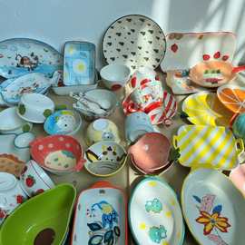 陶瓷碗菜盘杯子高端品质勺子饺子盘ins网红盲盒杂件厂家批发直销