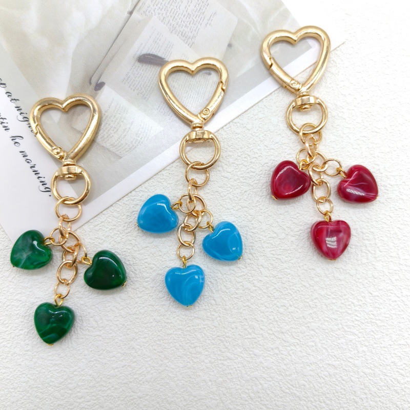 New Heart-Shaped Keychain with Heart Beads Pendant Versatile Bag Accessory Phone Case Hanging Chain Korean Fashion