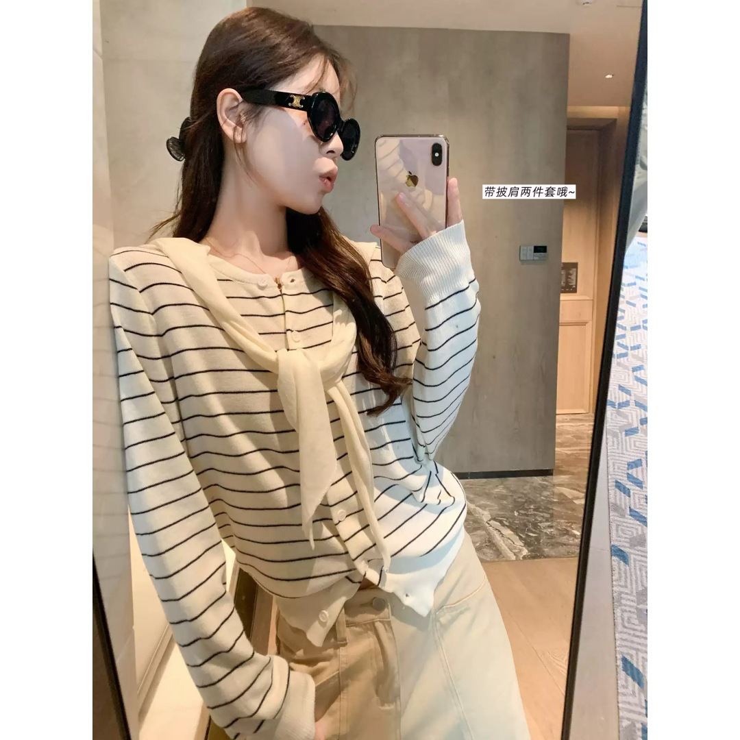 乔米STUDIO 韩系圆领带披肩杏色条纹针织开衫女早秋修身显瘦上衣