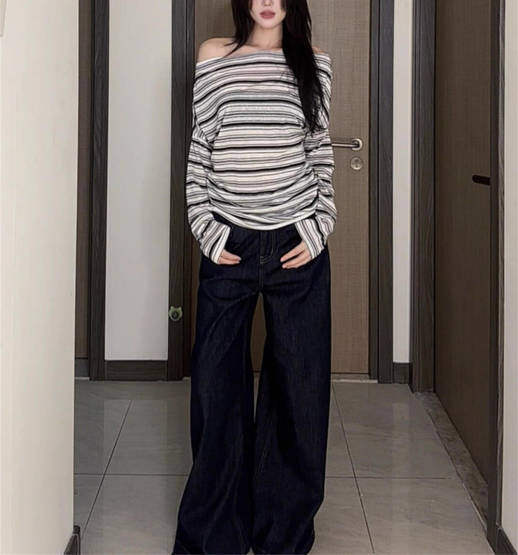 Striped Off-Shoulder Long-Sleeve T-Shirt for Women, Early Autumn Korean Chic Style, Stylish and Lazy Sloping Shoulder Top