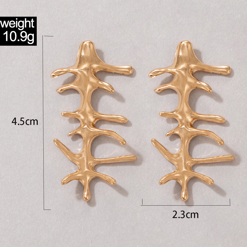 Personalidad Exagerada Aretes Aretes De Coral Dorado Aretes Geométricos Irregulares display picture 1