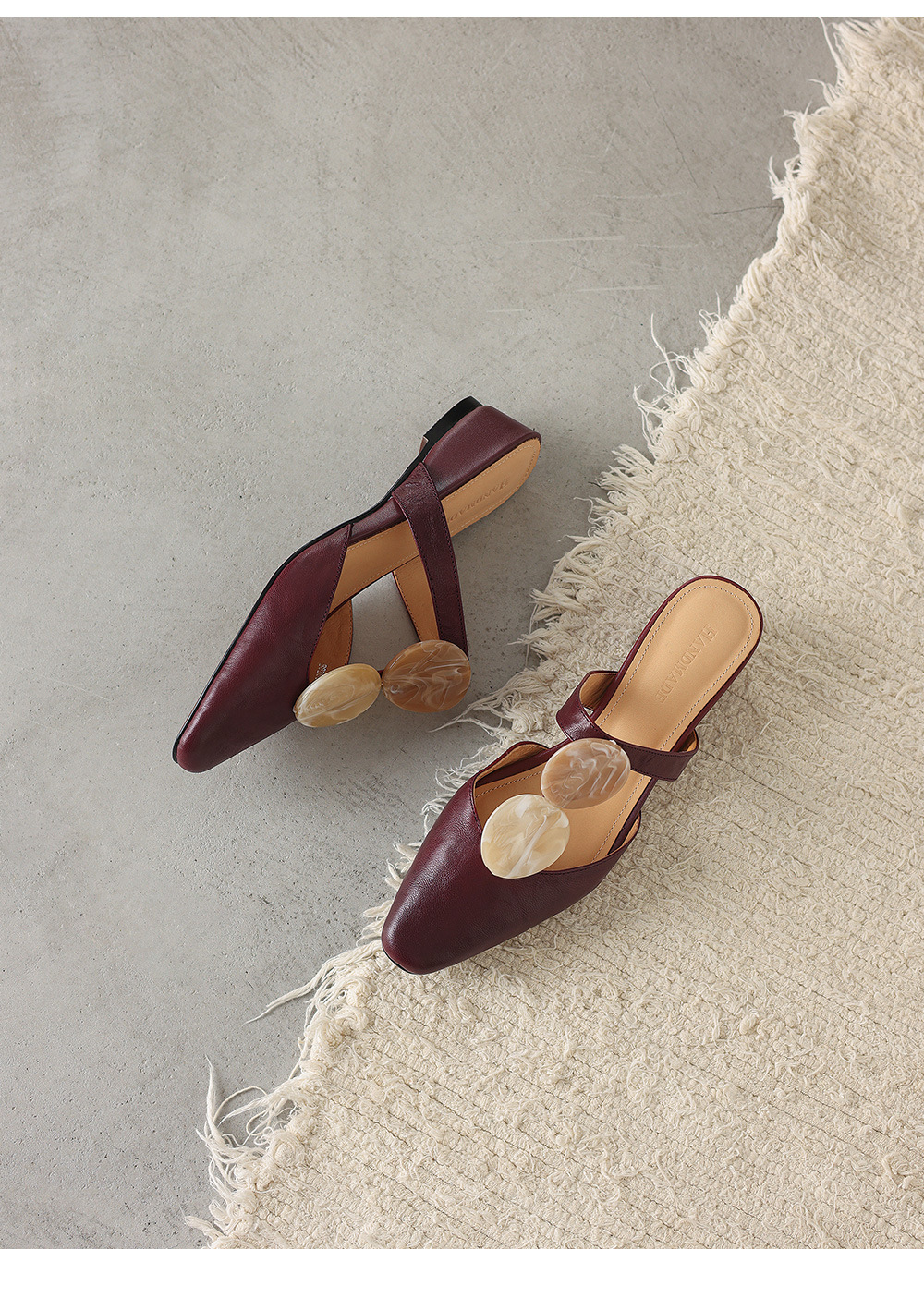 Sandal nữ da dê mũi kín gót thấp phong cách vỏ sò — đen chi tiết 17