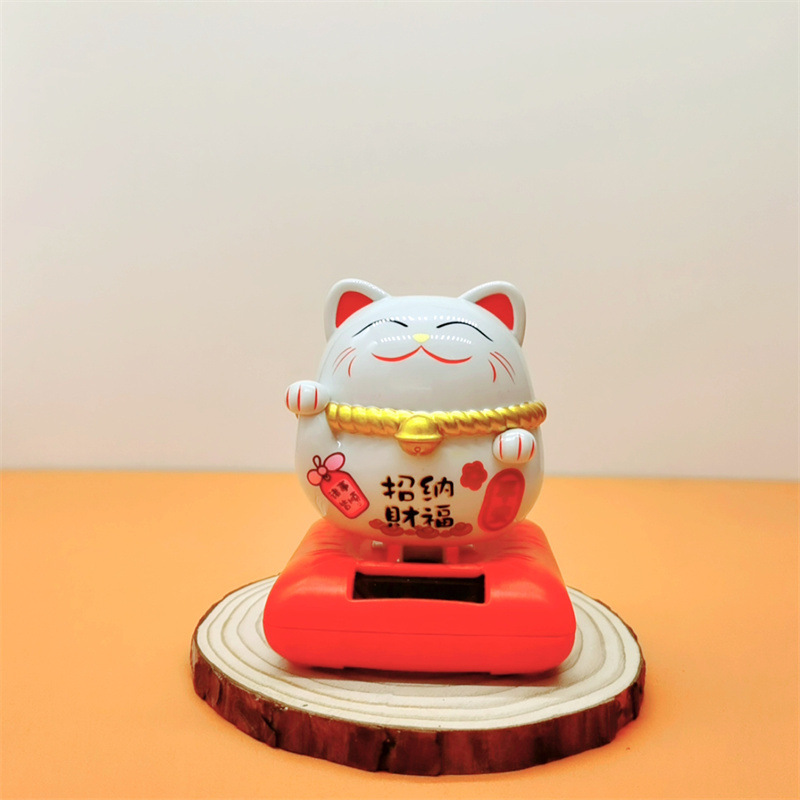 Cross-border creative solar fortune cat decoration car dashboard with cute decoration car supplies