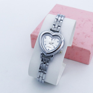 �羳���Q���������Ůʿ�ֱ�r�К��|���eŮ��W�����������l