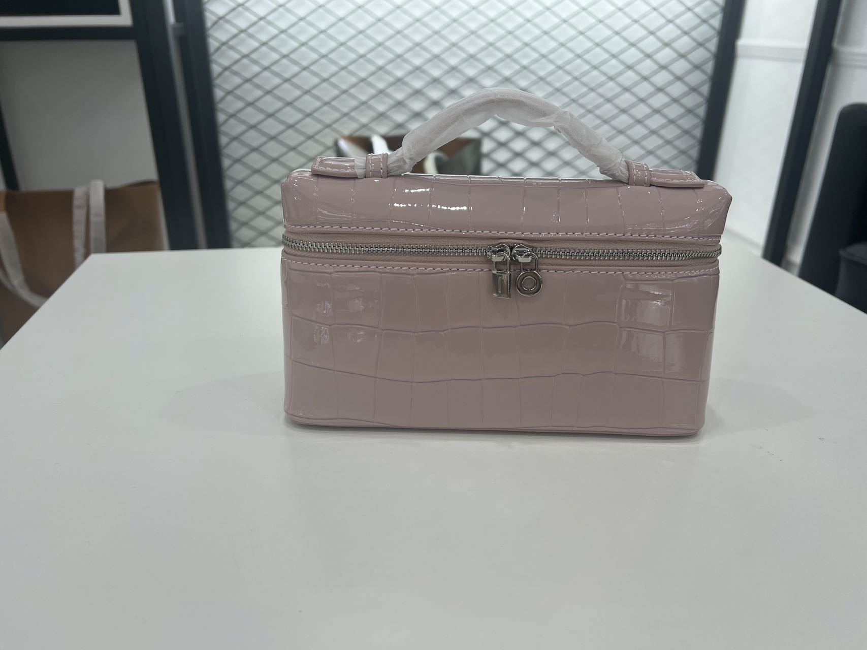 Crocodile grain crystal clear powder [hardware without letters]]