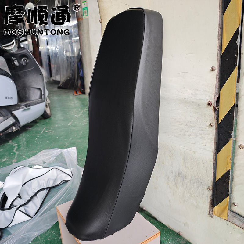 Suitable for Haojue DH125E motorcycle sun protection and heat insulation seat cover, DH150ES anti-scald thickened leather seat cover