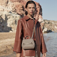 �߰汾����POEIVE����Ů2025�¿�С��ЦĘ���r�Іμ�б��С�i��